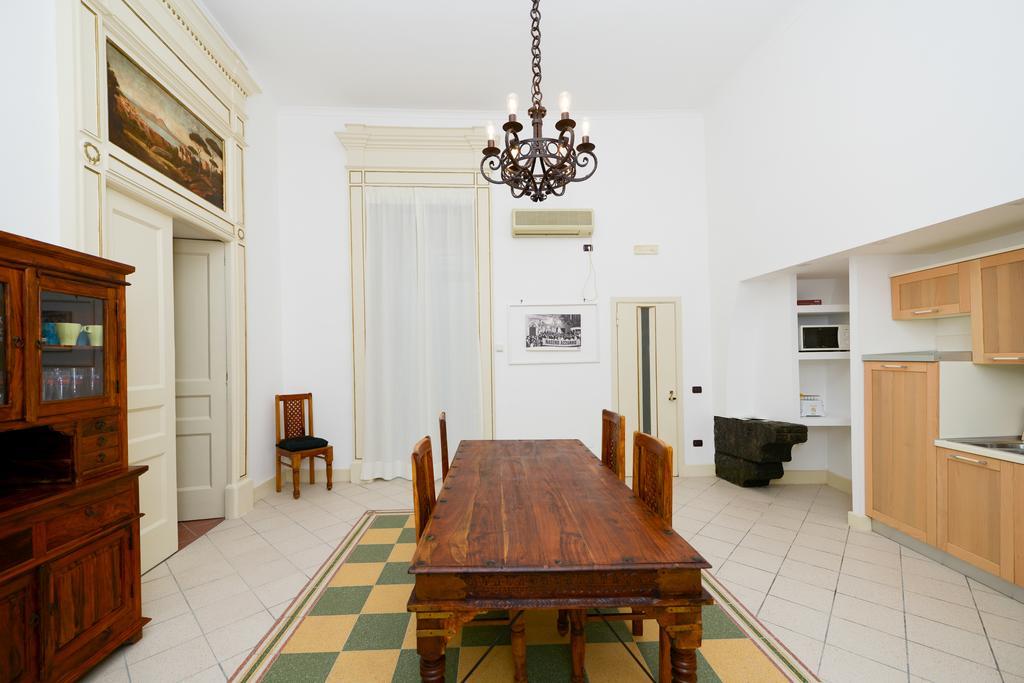Residenza Santa Chiara Apartment Naples Exterior photo